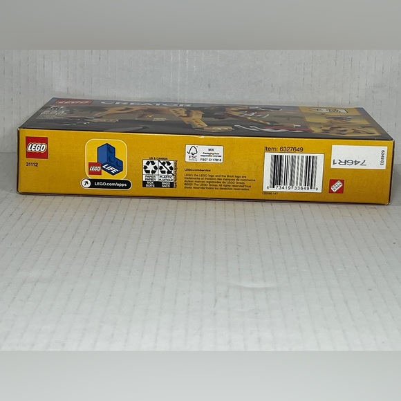 Lego Creator 31112 Wild Lion 3 in 1 Set 224 pcs Ostrich Warthog Blocks NEW NISB - Picture 3 of 9